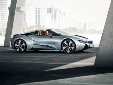 BMW i8 Roadster Concept