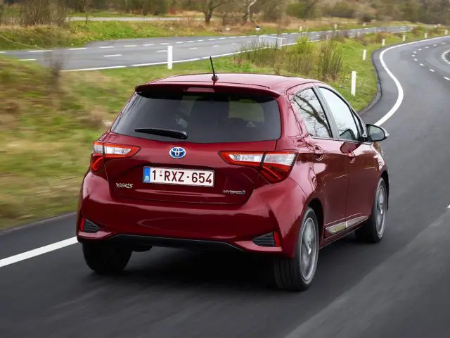 Autotest Facelift Toyota Yaris 1 5 Hybrid 2017 AutoRAI Nl