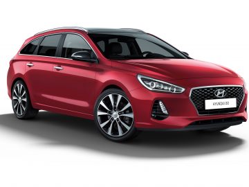 De rode Hyundai i30 Wagon uit 2019.