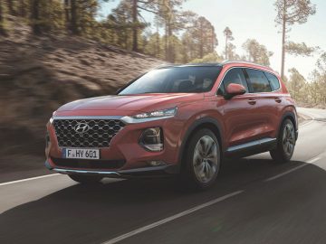 2018 Hyundai Santa Fe front