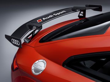 Audi R8 GT3 koolstofvezelrijke dieet achterspoiler.