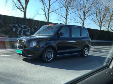 LEVC TX5 gespot in Nederland