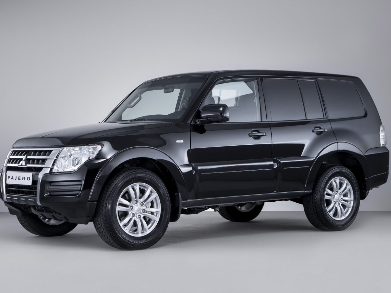 2017 Mitsubishi Pajero Van