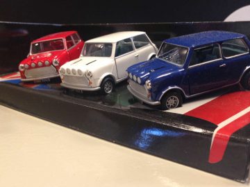 AutoRAI in Miniatuur: Italian Job-Mini’s als kleine goudstaafjes in je vitrine