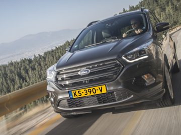 Ford Kuga ST Line 1.5 EcoBoost Autotest 2017 AutoRAI