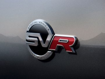 Jaguar F-Pace SVR
