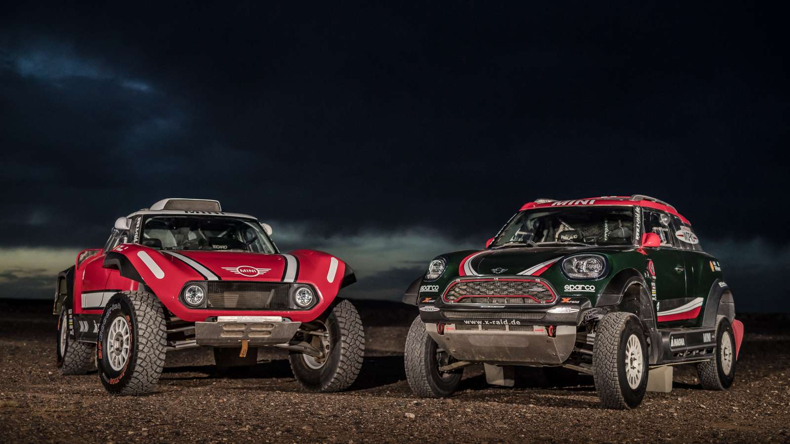 Twee moddervette Mini’s voor de Dakar Rally van 2018