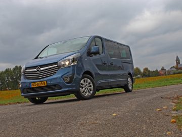 Opel Vivaro Combi Dubbele Cabine 2017 - Autotest - Fotografie: Bart Oostvogels