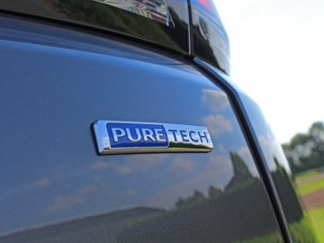 Peugeot 5008 1.2 PureTech 130 - Autotest - Rijtest - AutoRAI.nl 2017 - Fotografie: Bart Oostvogels