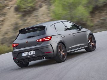 SEAT Leon CUPRA R