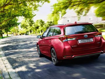 Toyota Auris Touring Sports 2017