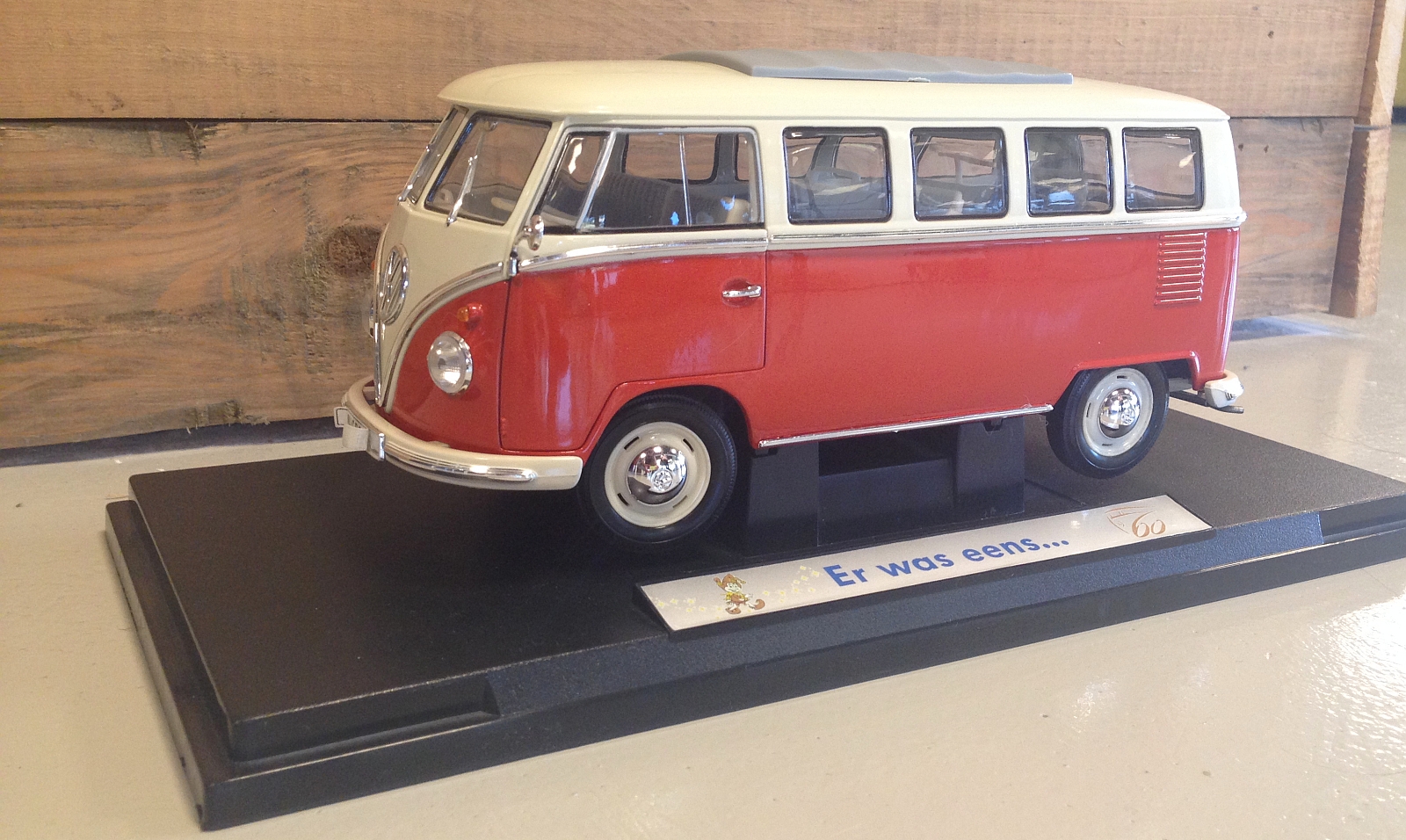AutoRAI in Miniatuur: Zware jongen, deze Microbus van Welly