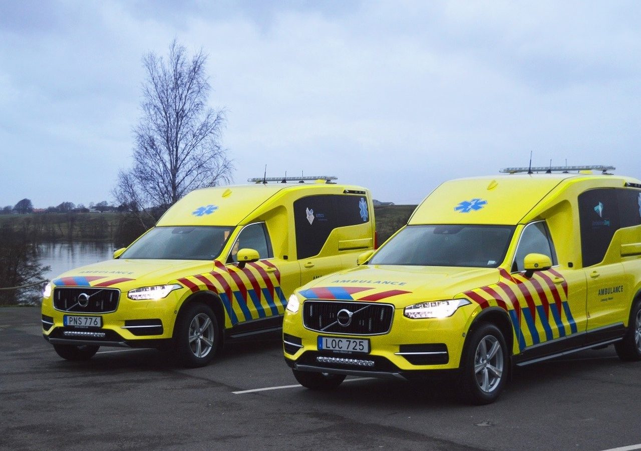 Eerste ambulanceversies Volvo XC90 gearriveerd in Nederland