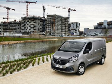 RENAULT TRAFIC (F82) - PHASE 1