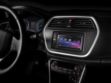 04-Suzuki-Persbericht-S-Cross-gratis-navi-en-schuifdak.jpg