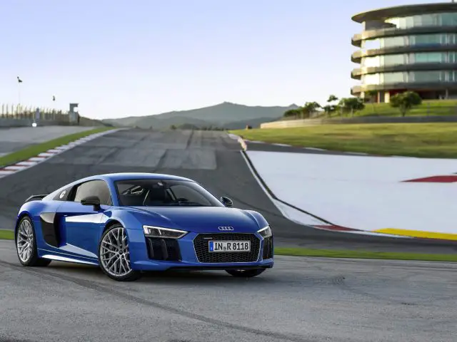05-Audi-R8