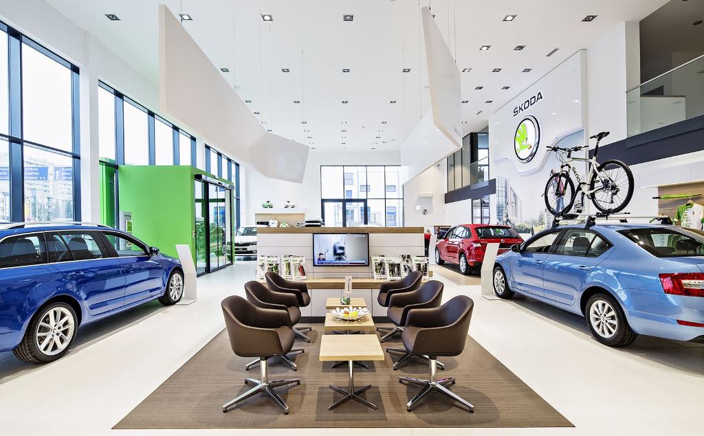 06_SKODA_showroom.jpg