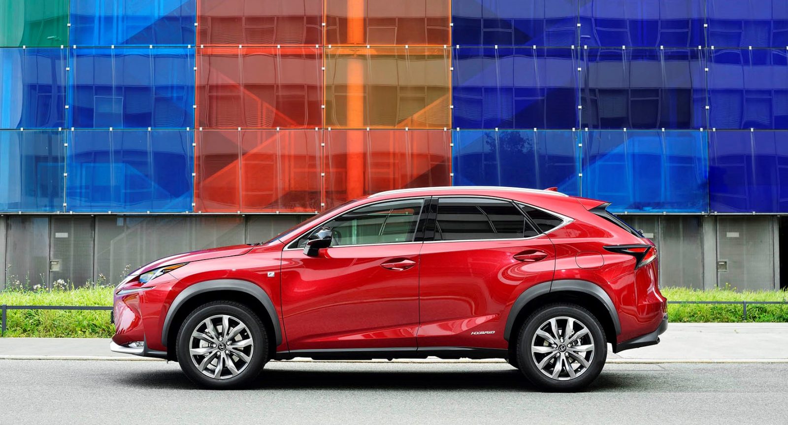Lexus NX 300h 1