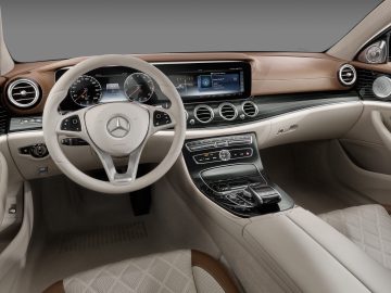 Mercedes-Benz E-Class 2016