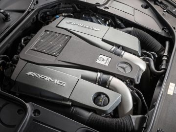 AMG-V8-1.jpg
