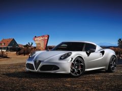 Alfa-4C-1.jpg