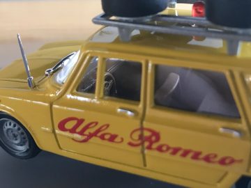 Alfa Romeo Giulia Promiscua - AutoRAI in Miniatuur