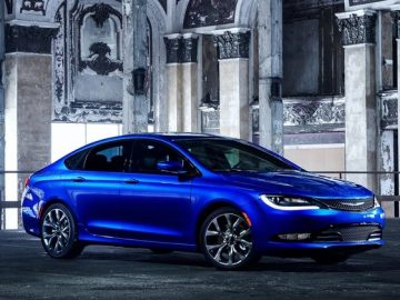 Chrysler-200-1.jpg