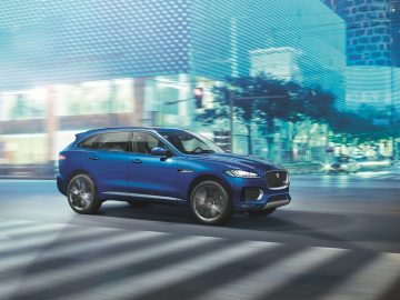 Jaguar F-PACE 4