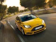 Ford-Focus_ST_2013_1024x768_wallpaper_03.jpg