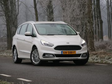 Ford Vignale S-Max