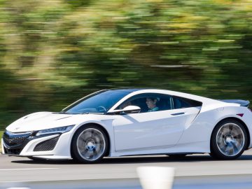 Honda NSX toont spierballen