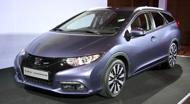Honda_Civic_Tourer_01_620.jpg