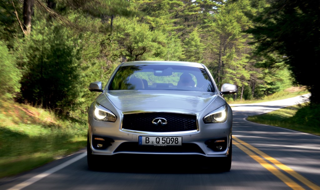 Infiniti start verkoop nieuwe Q70