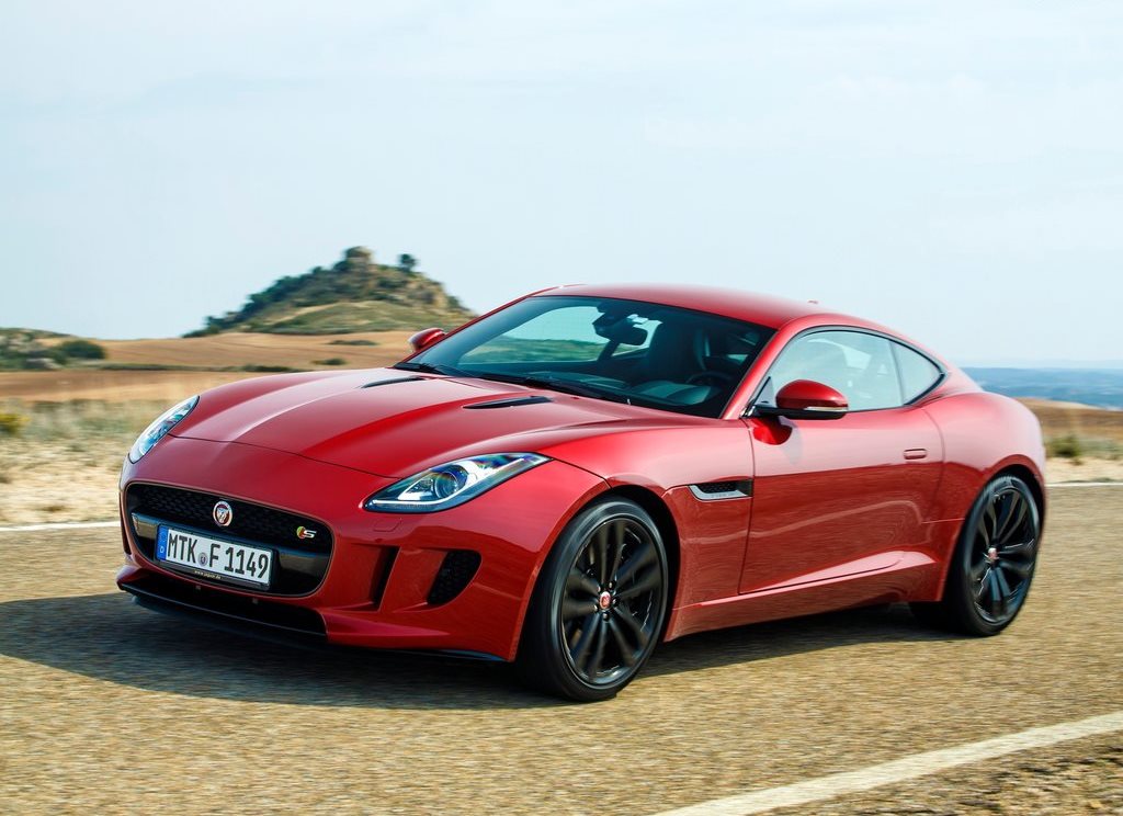 Jaguar-F-Type_Coupe_2015_1024x768_wallpaper_07.jpg