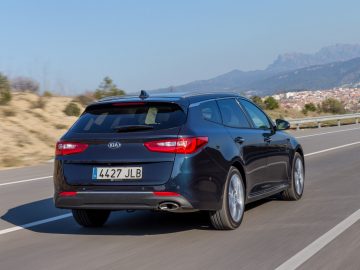 Kia Optima Sportwagon 3