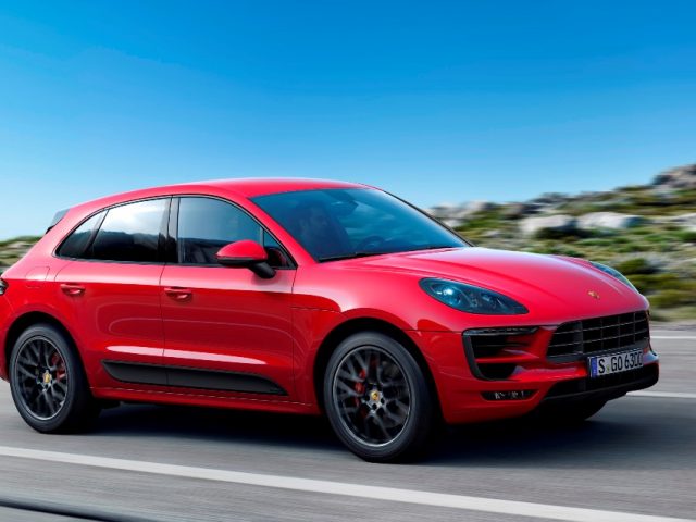 Macan-GTS-1