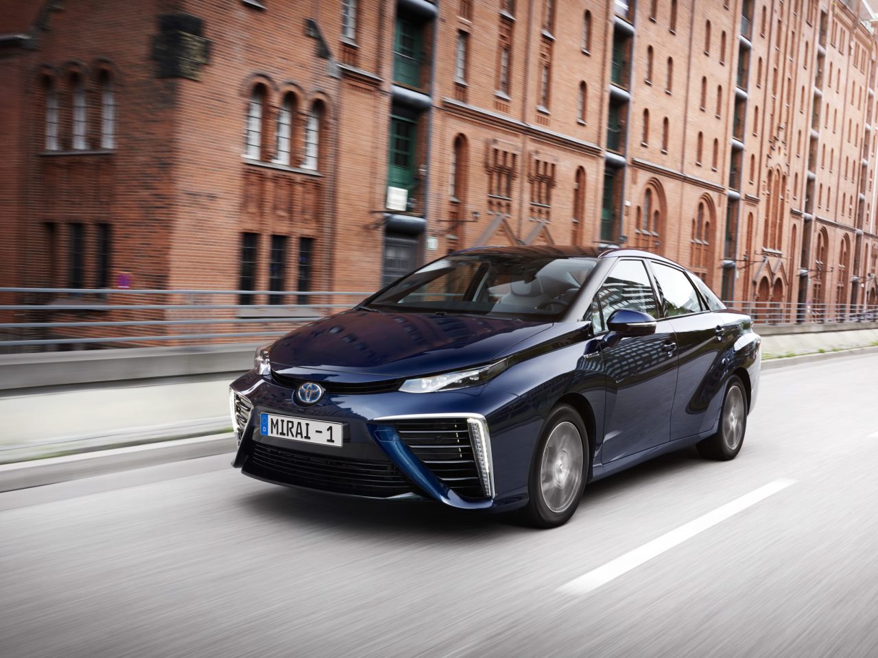 Toyota Mirai 7