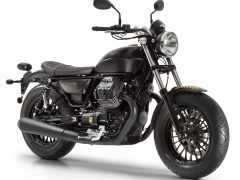Moto Guzzi V9 Bobber_34dx_nero 2