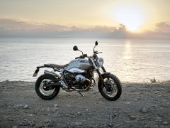P90203121_highRes_the-new-bmw-r-ninet-1