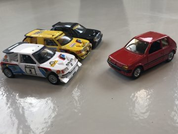 Peugeot 205 GTI en Turbo 16 - AutoRAI in Miniatuur