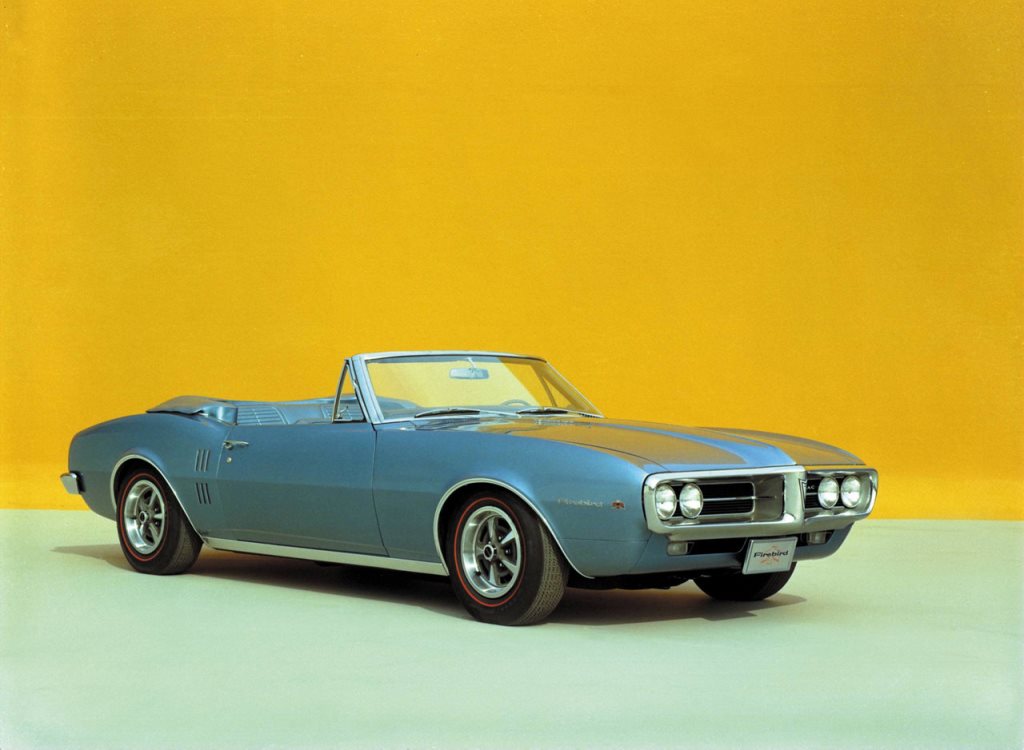 Pontiac-Firebird_1967.jpg