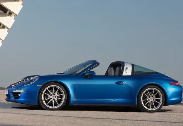 Porsche-911-Targa-1.jpg