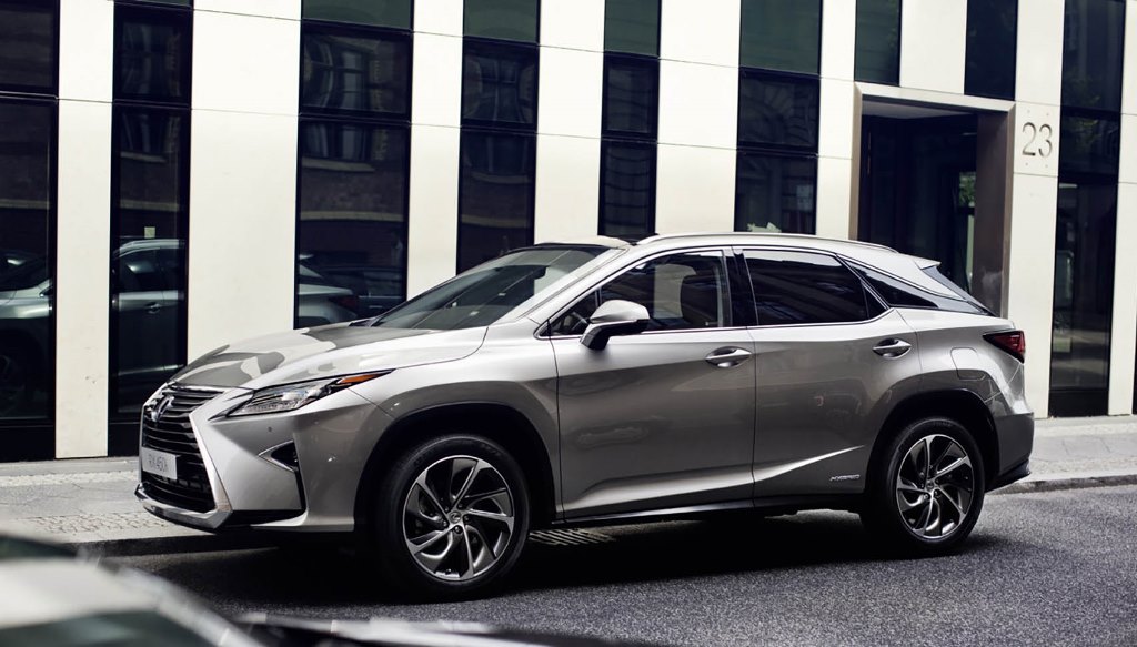 Verkoop nieuwe Lexus RX van start