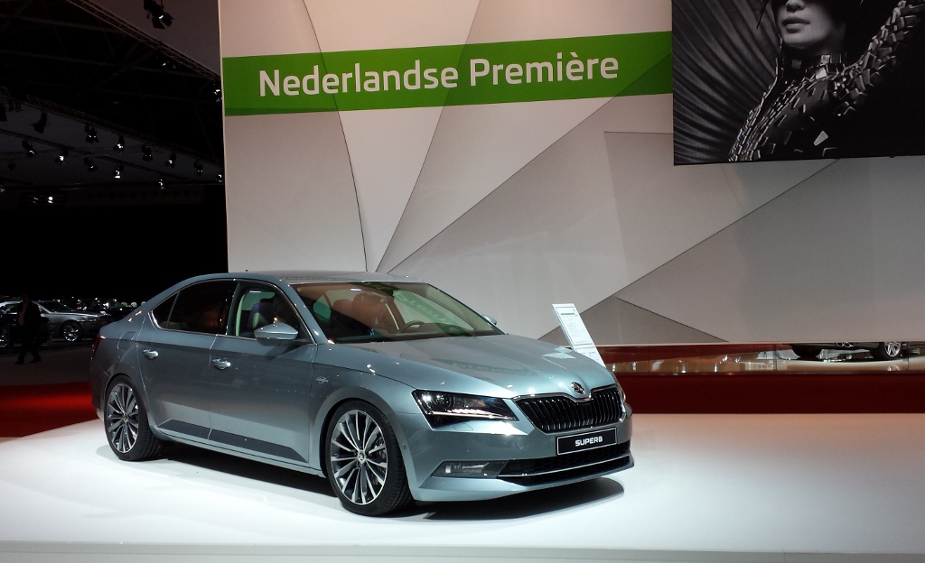 Skoda-Superb-AutoRAI