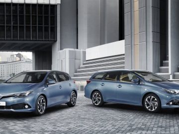 Toyota-Auris-2016-2