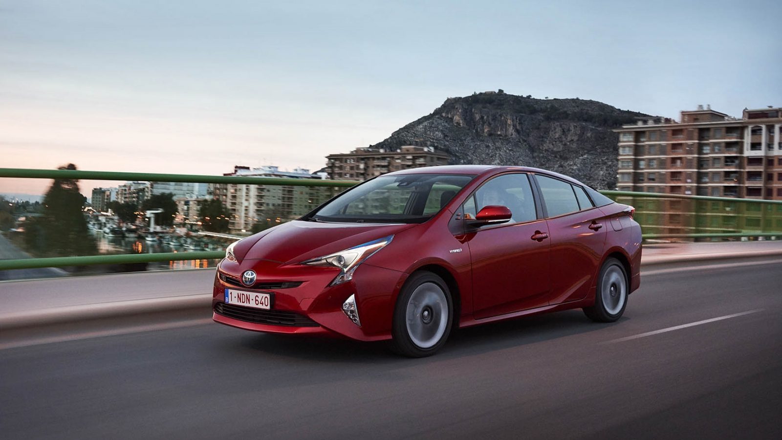 Toyota Prius Rijtest Eerste Hybride 7 Zitter Prius First Edition