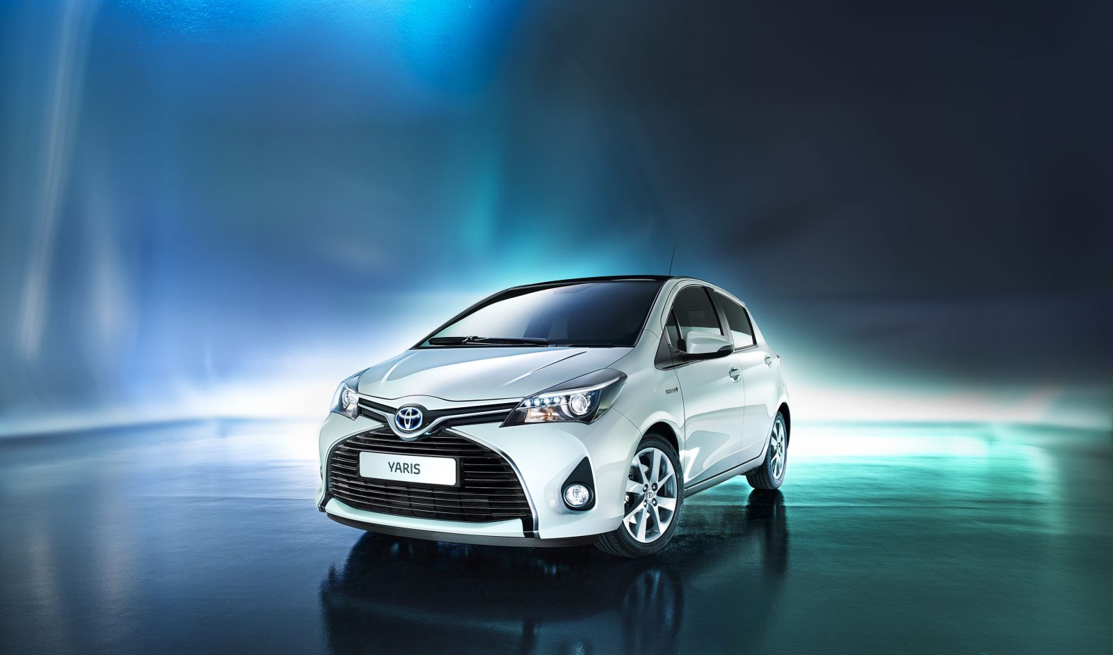 Toyota-Yaris-2014.jpg