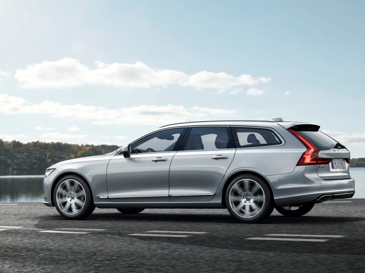 Alle beelden nieuwe Volvo V90 - AutoRAI.nl