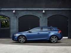 Volvo V40 1