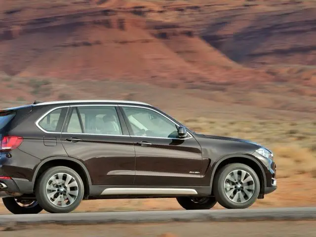 Xdrive25d-1.jpg